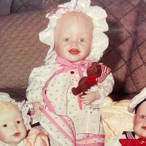 Sarah 14 inch Yolanda Bello/Ashton Drake porcelain doll in box